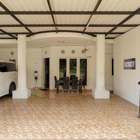 Hotel Fast Hous Syariah Bogor Mitra Reddoorz Esterno foto